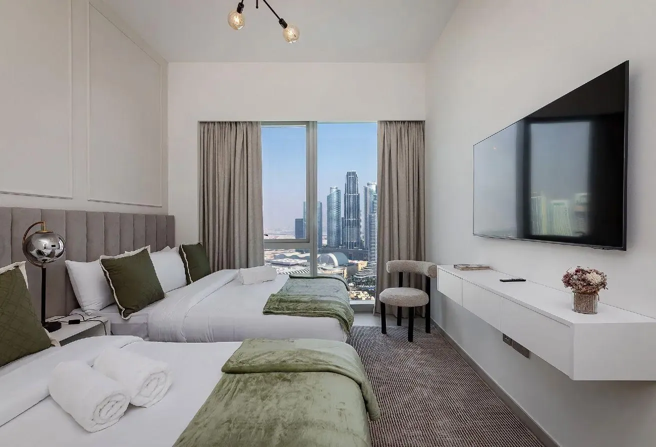 Luxurious 2BR with a Stunning View of Burj Khalifa