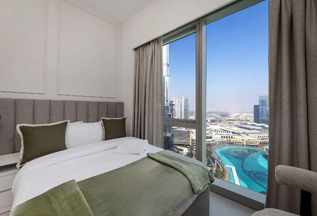 Luxurious 2BR with a Stunning View of Burj Khalifa