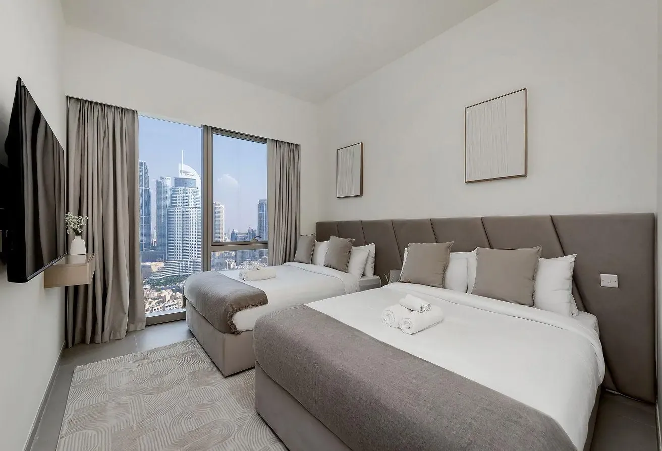 Prestigious Downtown Retreat & Burj Khalifa Views