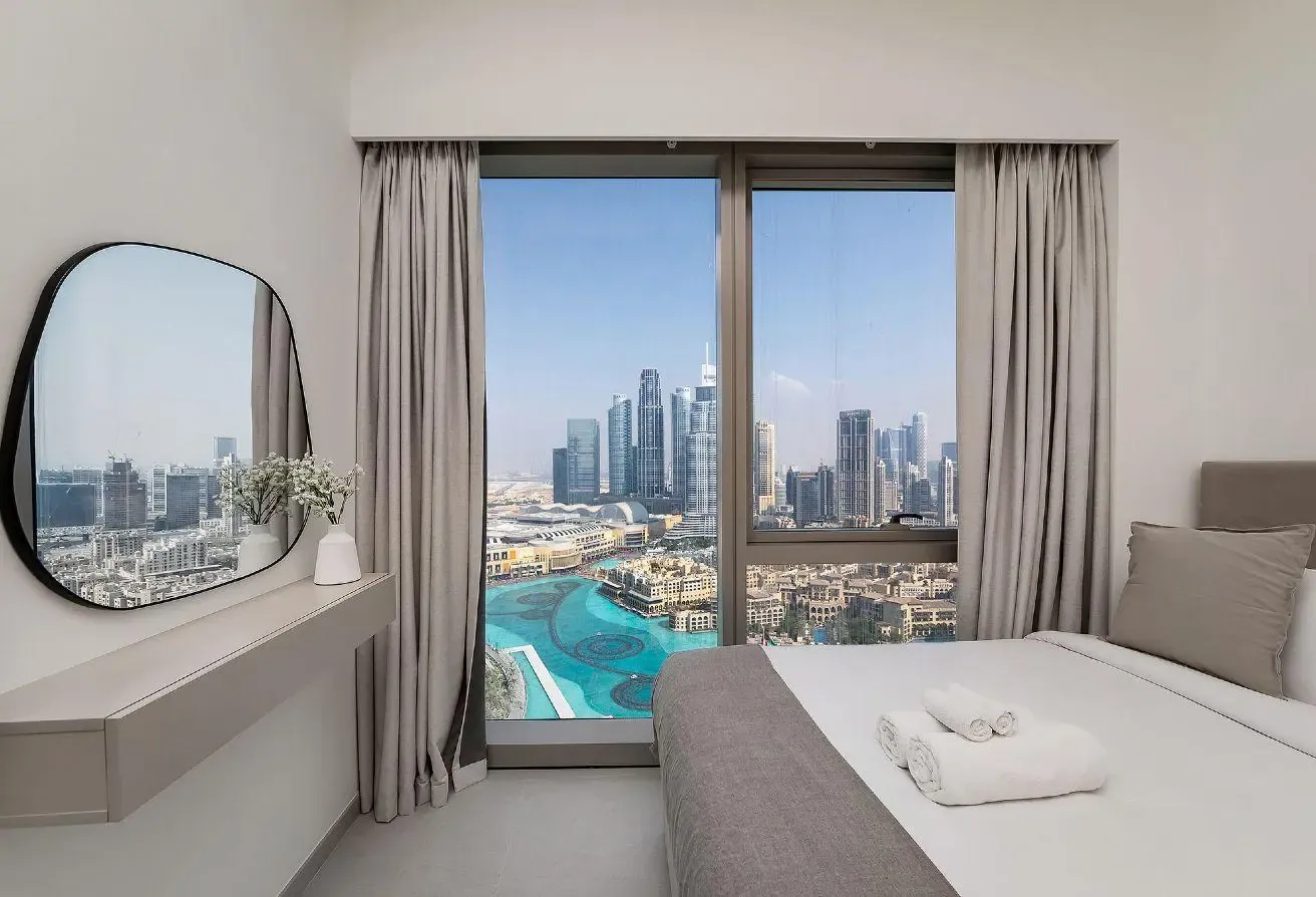 Prestigious Downtown Retreat & Burj Khalifa Views