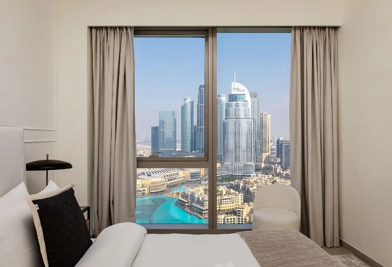 Prestigious Downtown Retreat & Burj Khalifa Views
