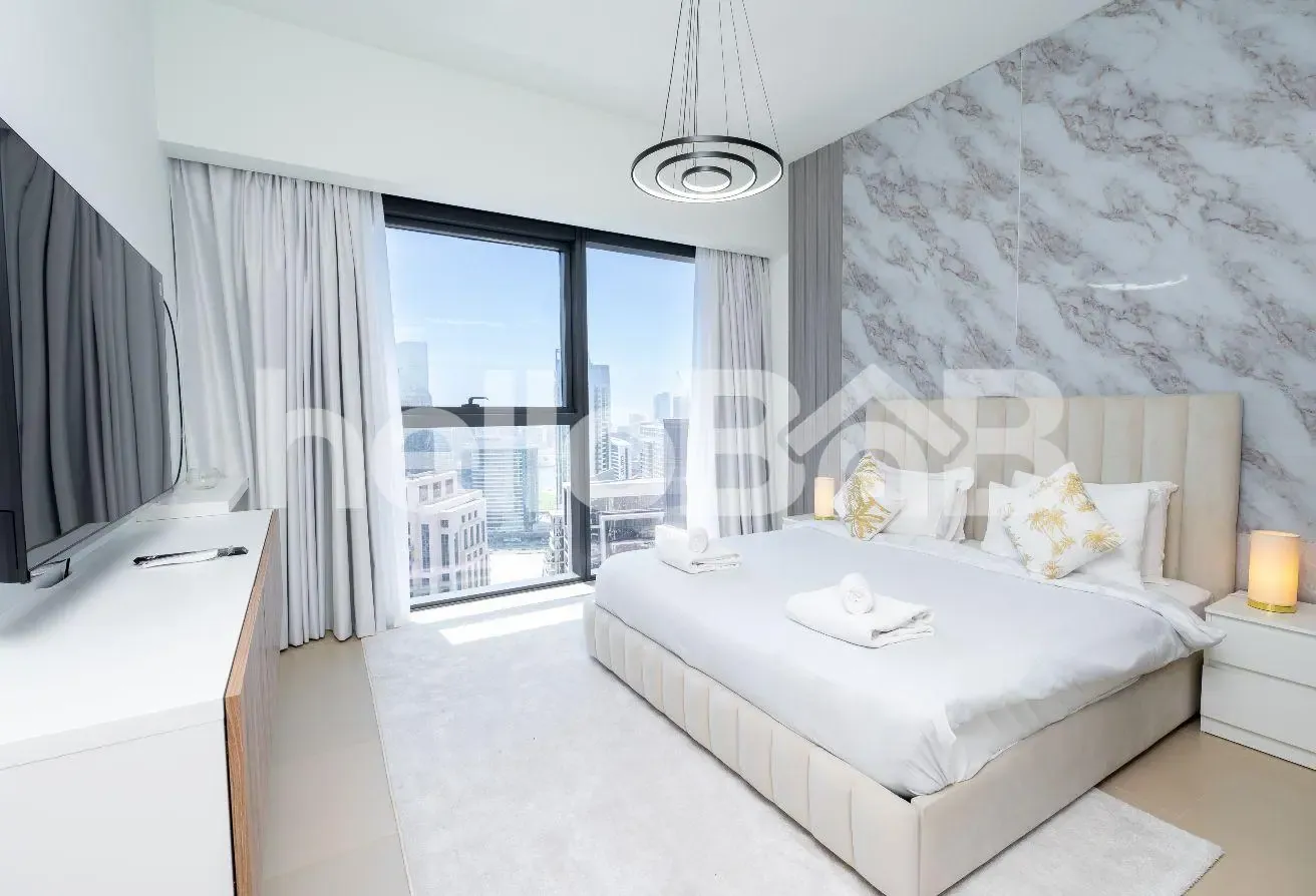 Impressive 2-BR | Heart of Downtown | City Views