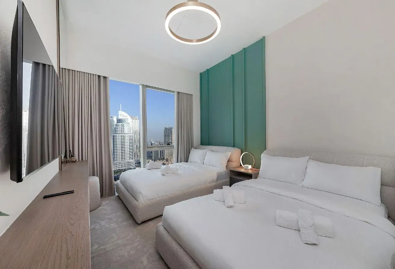 Grande 2 BR Apartment