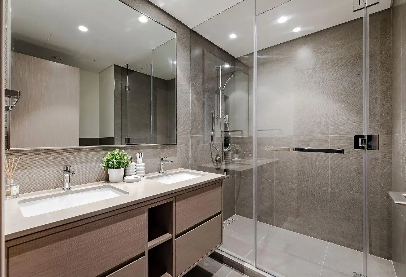 Grande 2 BR Apartment