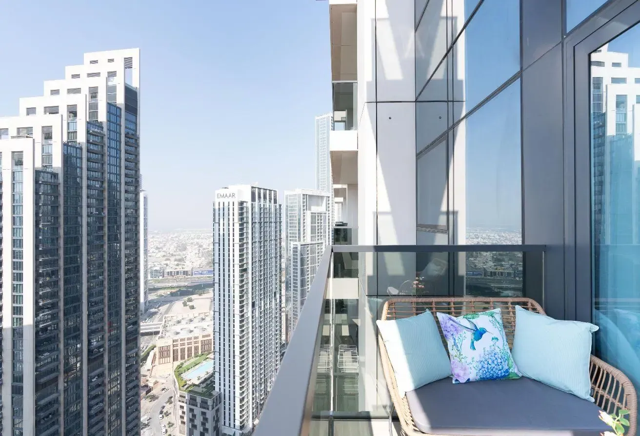 Brand New Apt With Elegant Interior & Canal Views