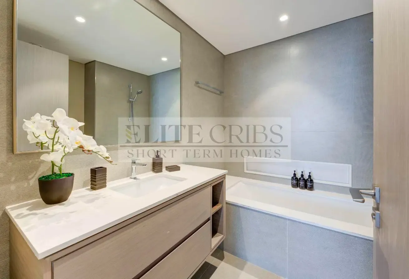 Ultra-Luxury High-Floor 2BR with Full Burj Khalifa