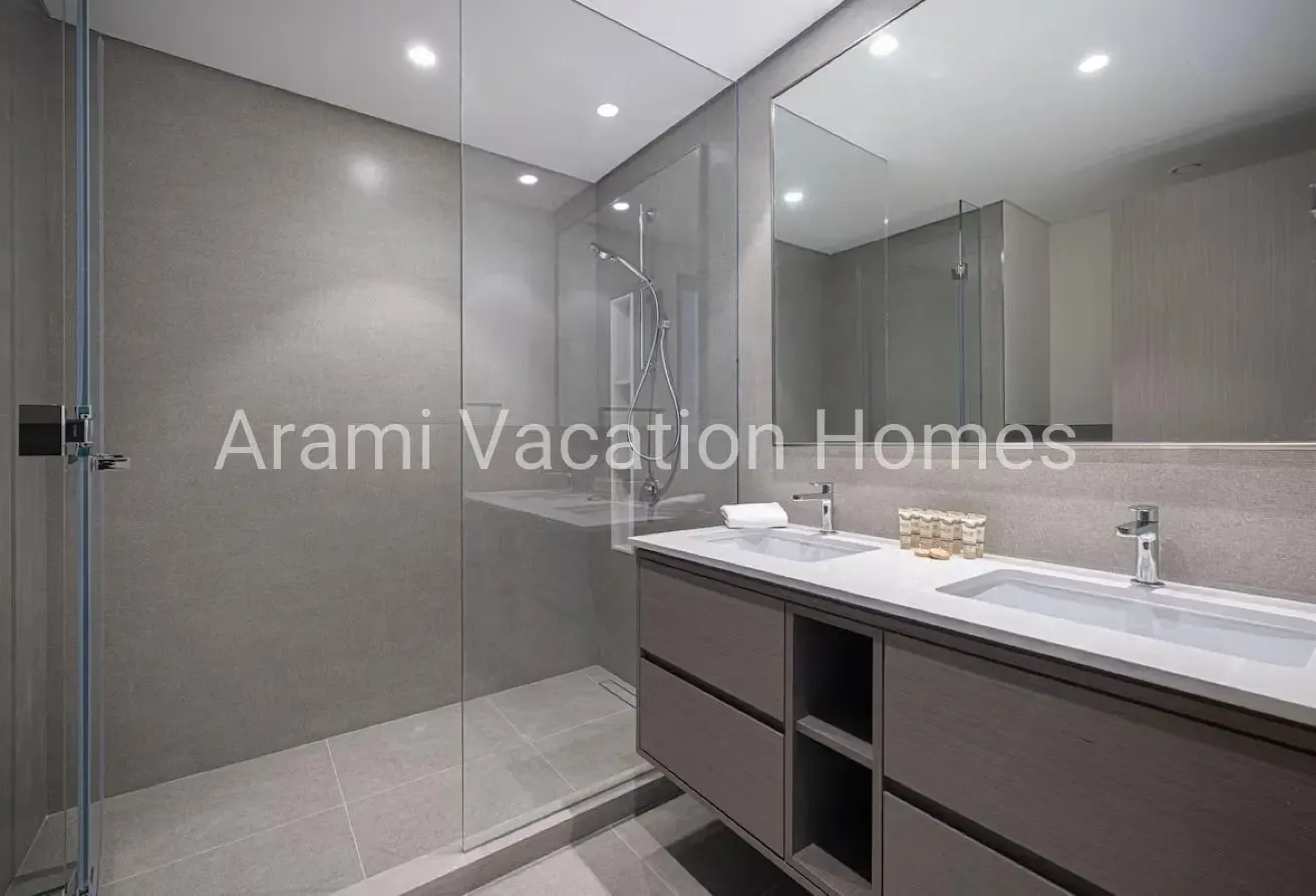 Grande High Floor 2 Bed No Commission