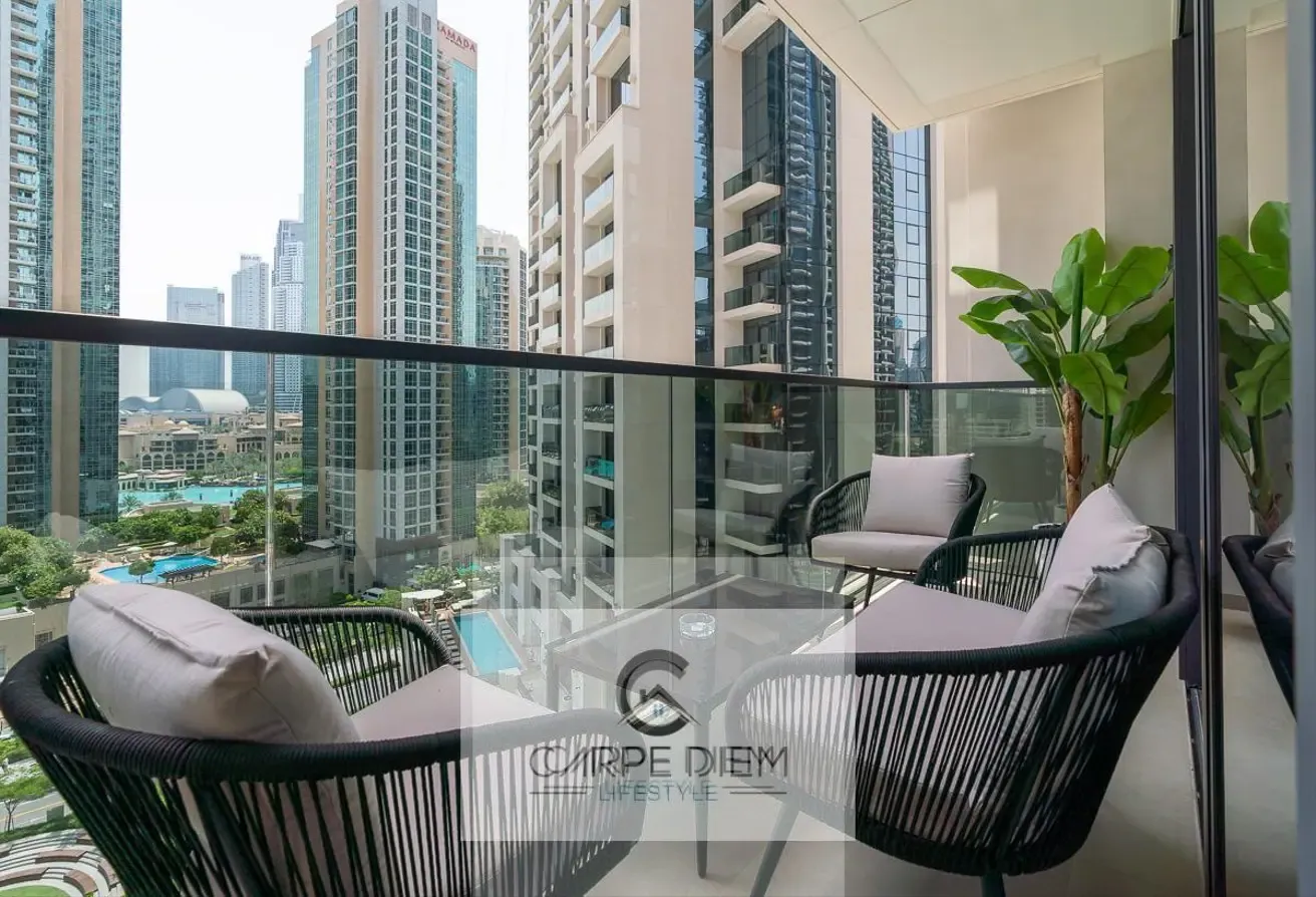 Full Burj Khalifa - Premium Opera Unit