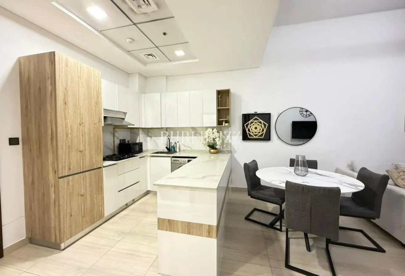 Fully Furnished 1BR | Vacant | Pool View