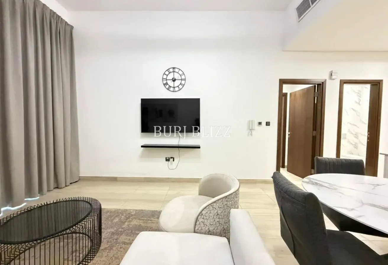Fully Furnished 1BR | Vacant | Pool View
