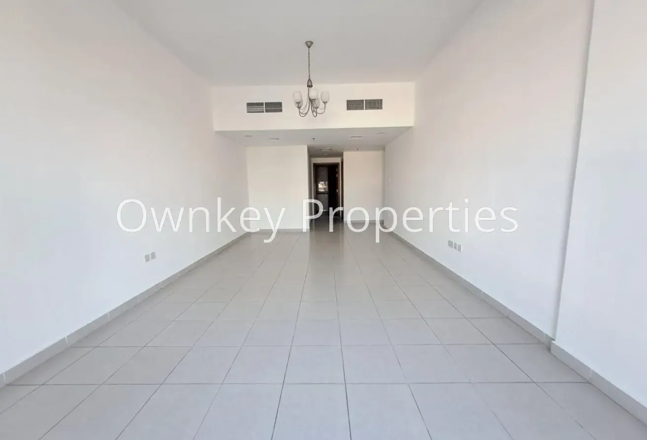 Open View/3BHK +Maid Room/With Balcony /Close Burj