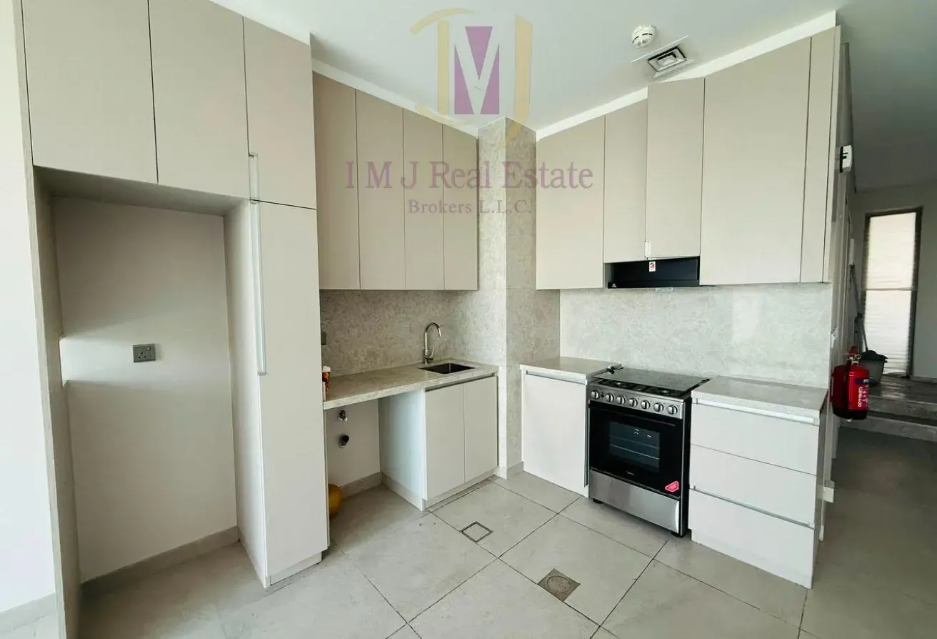 2 BR + Maid’s | Unfurnished | Single Row | Vacant