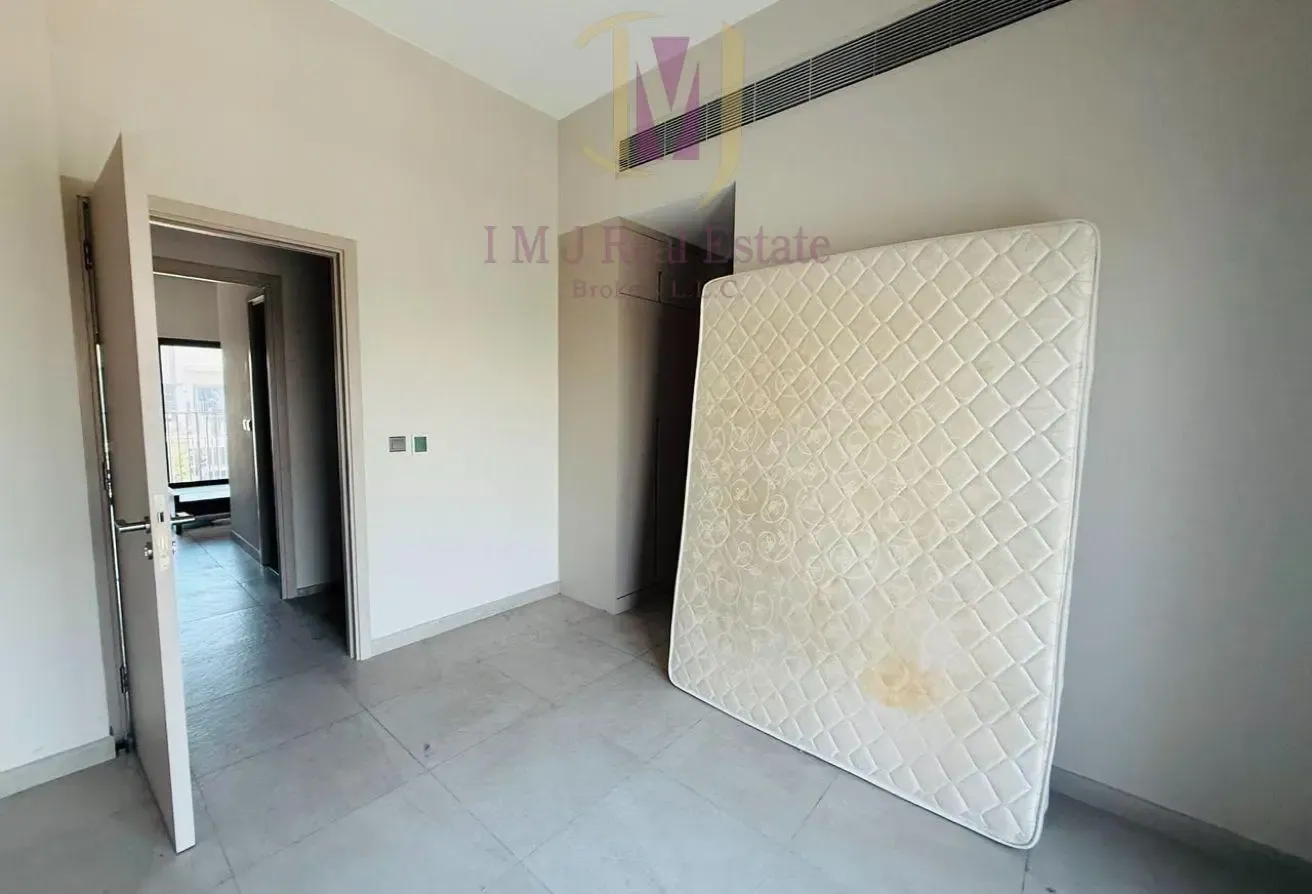2 BR + Maid’s | Unfurnished | Single Row | Vacant