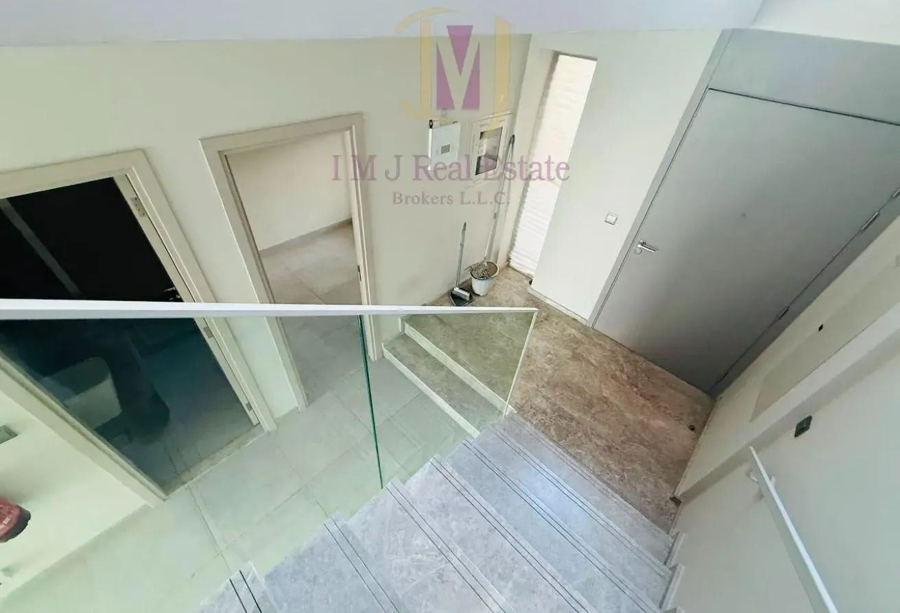 2 BR + Maid’s | Unfurnished | Single Row | Vacant