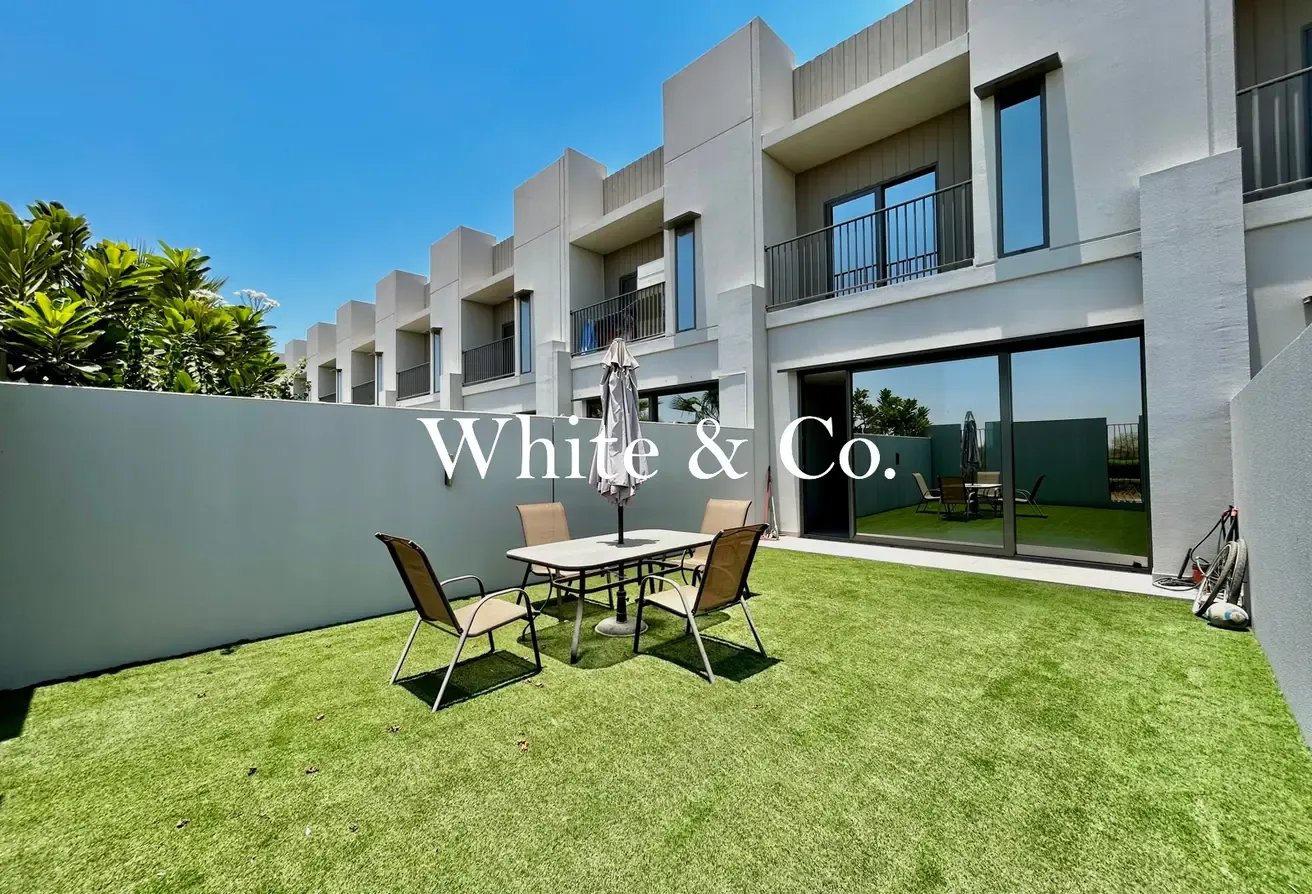 LANSCAPED GARDEN | SPACIOUS | VACANT NOW