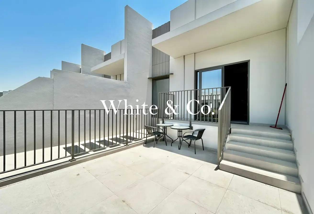 LANSCAPED GARDEN | SPACIOUS | VACANT NOW