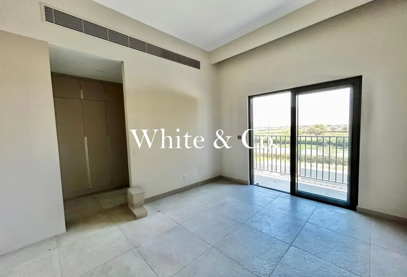 LANSCAPED GARDEN | SPACIOUS | VACANT NOW