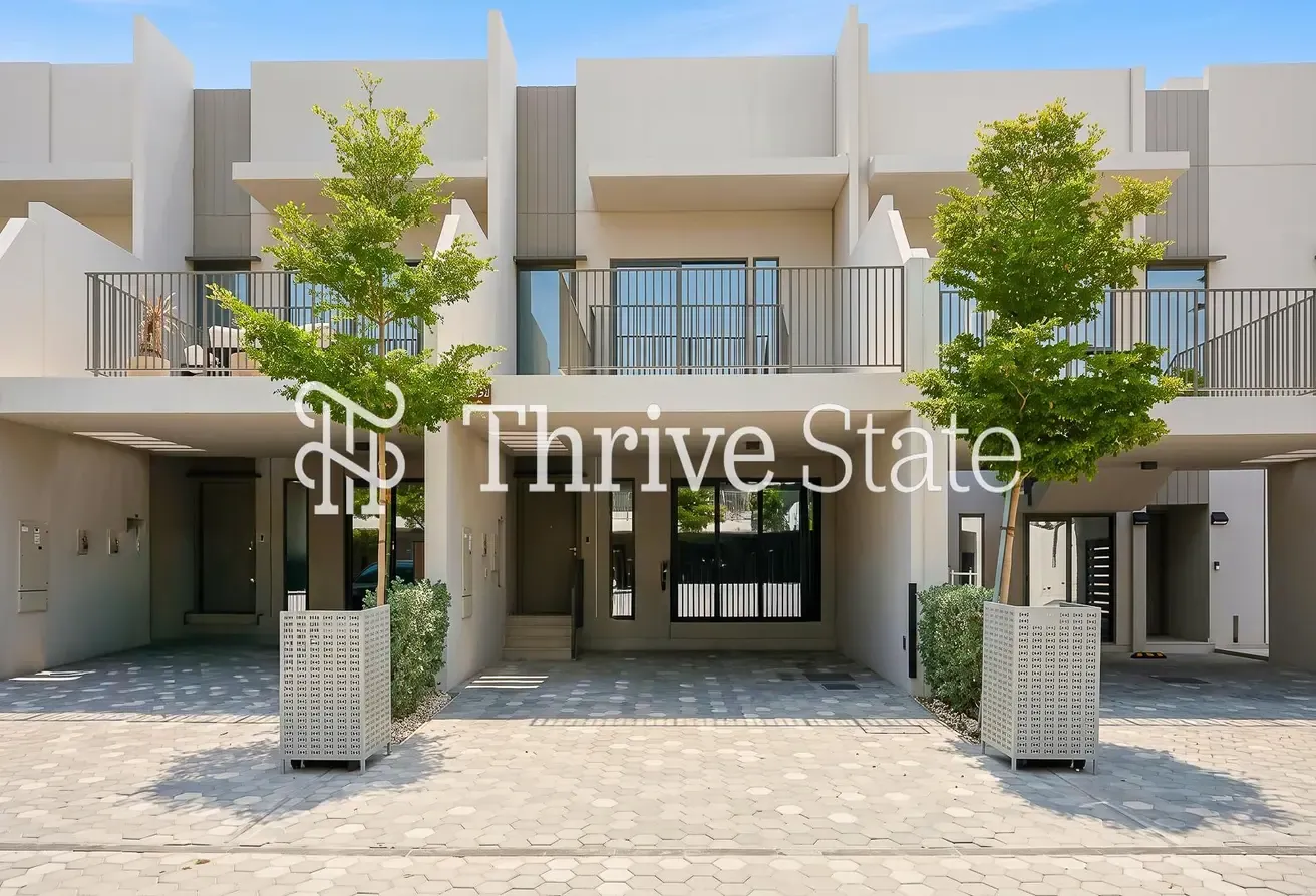 SINGLE ROW | Burj View | 3 Beds + Maids