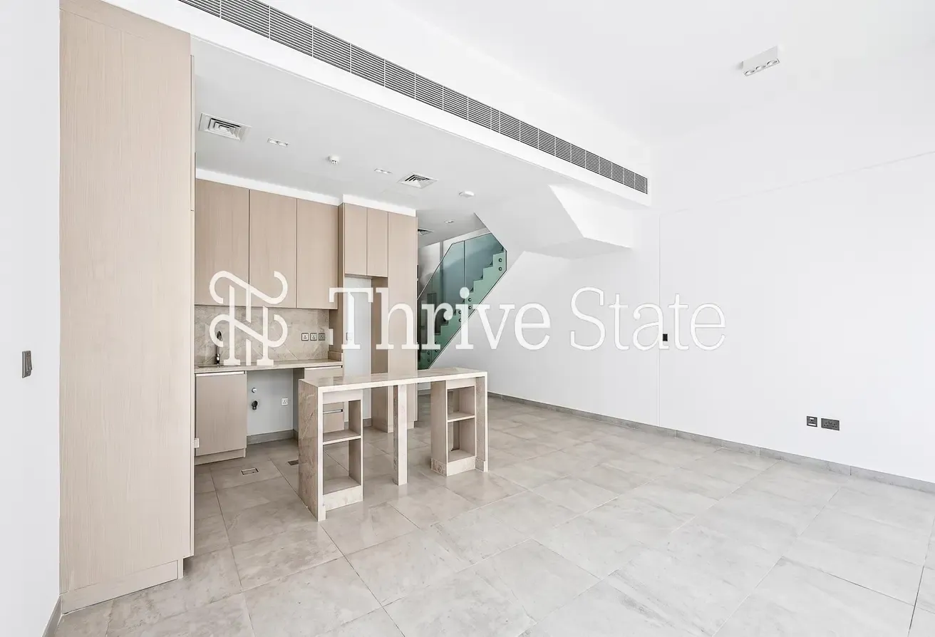 SINGLE ROW | Burj View | 3 Beds + Maids