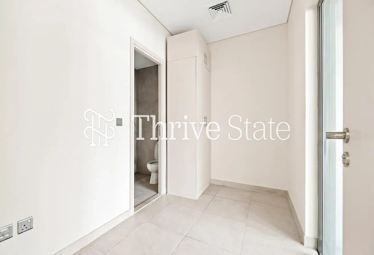 SINGLE ROW | Burj View | 3 Beds + Maids