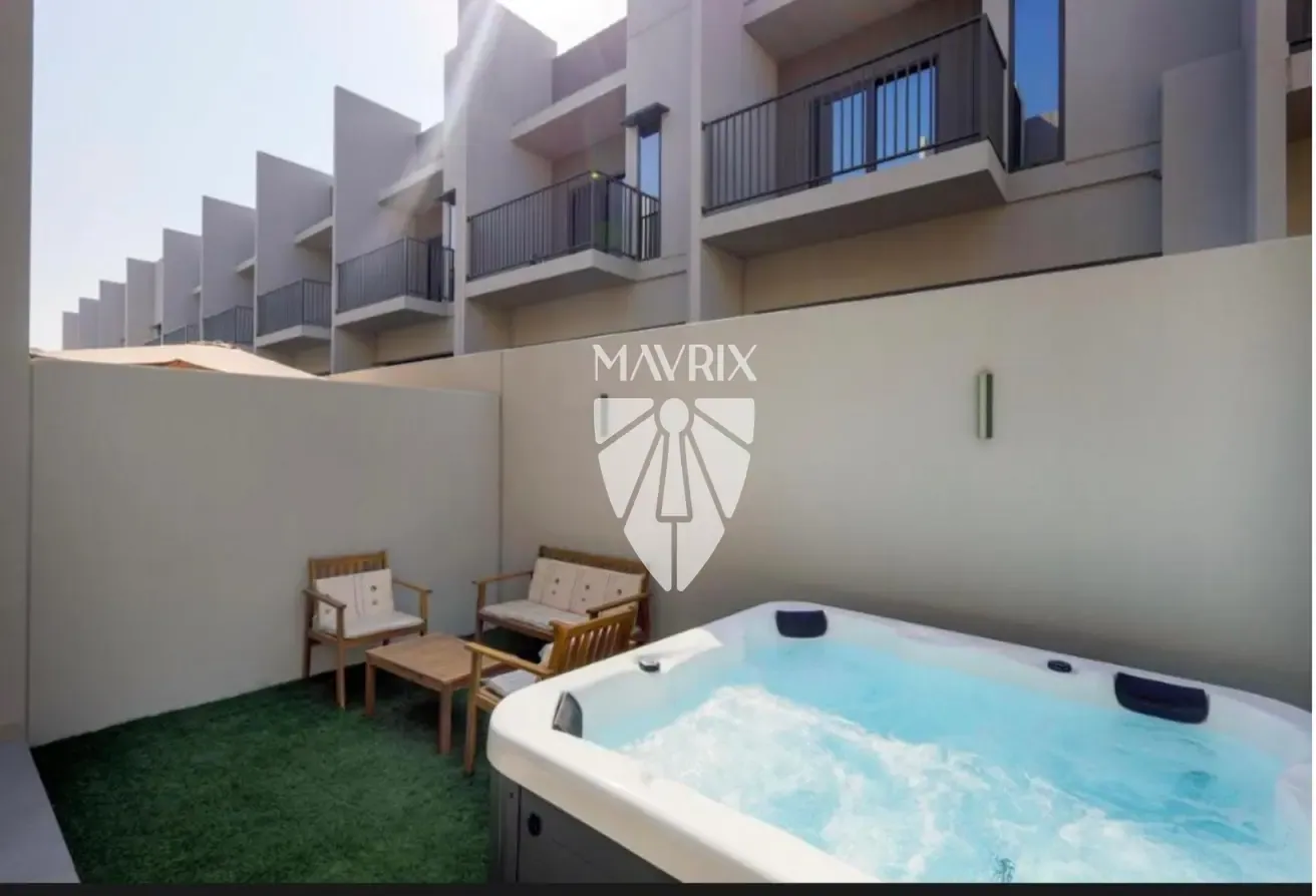 Modern 2 BR+Maid | Luxury Furnished | Available