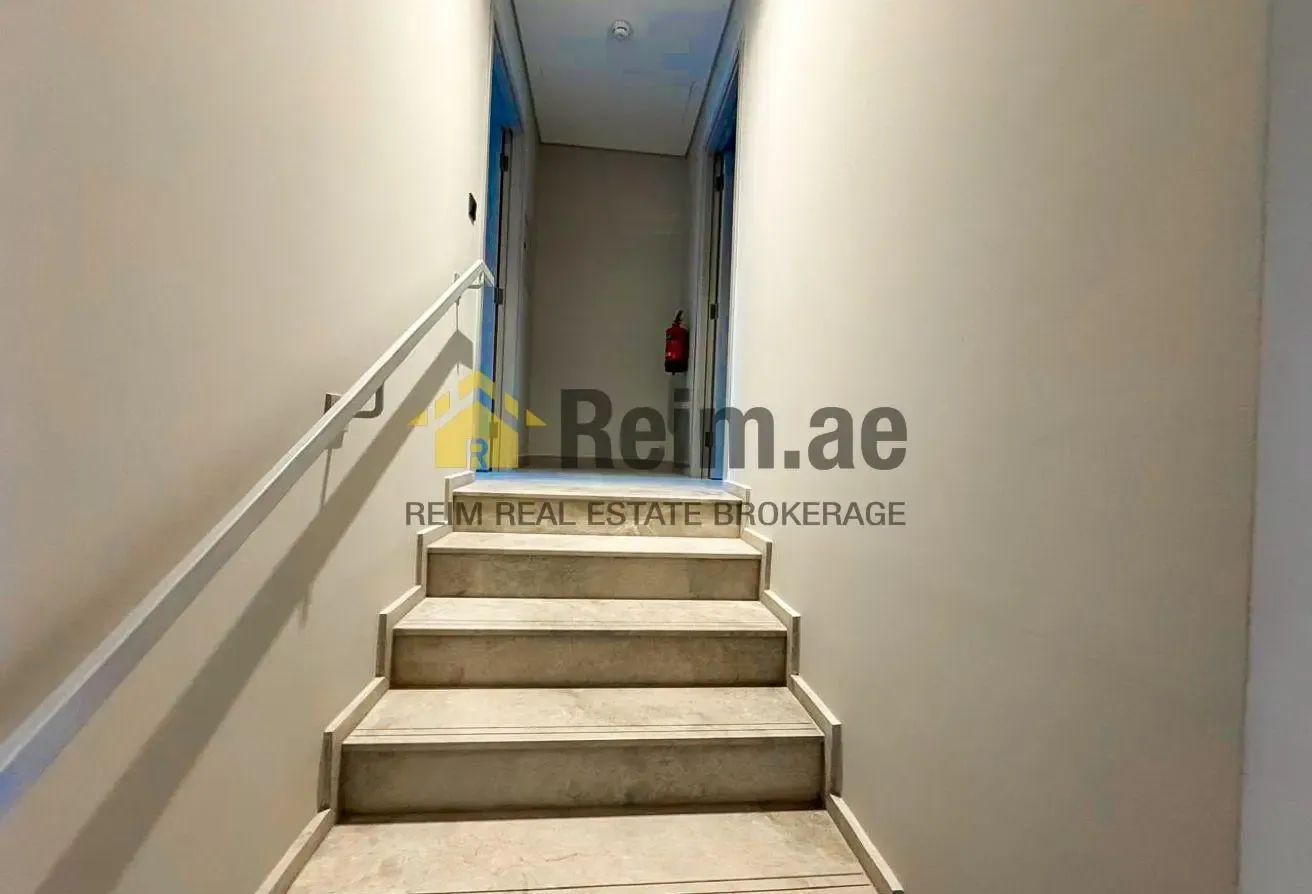 Single Row  | 2 Parking Spots | Maid Room