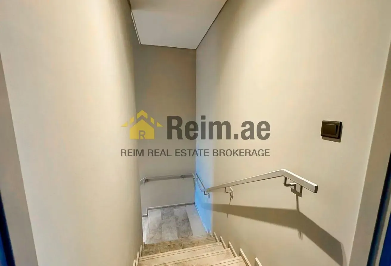 Single Row  | 2 Parking Spots | Maid Room