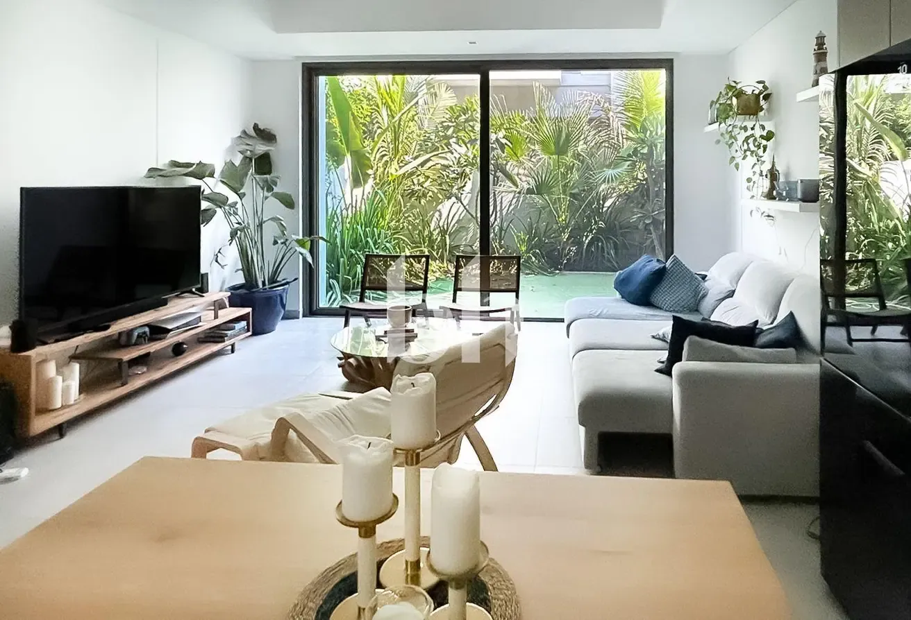 Vacant Soon | Negotiable | Back to Back