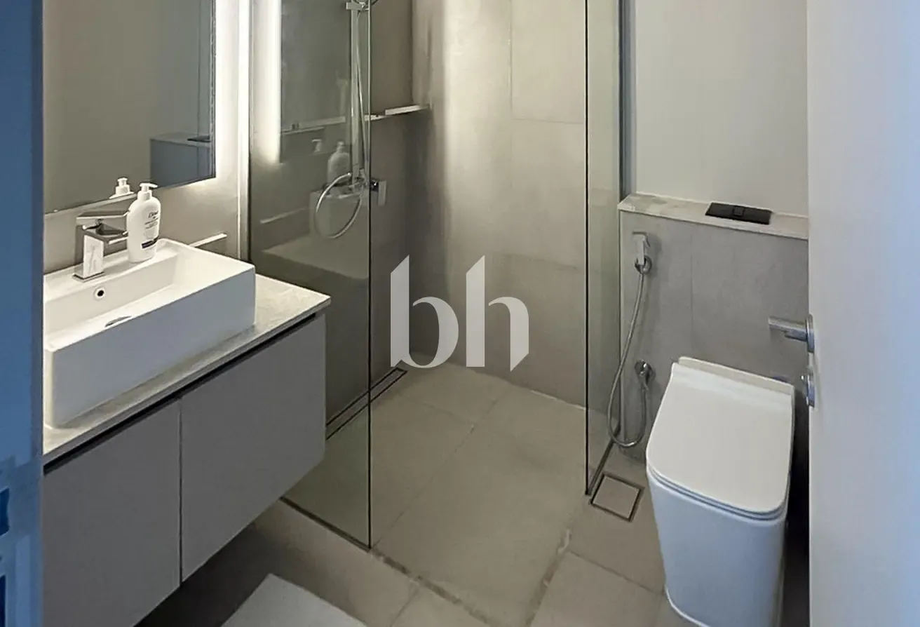 Vacant Soon | Negotiable | Back to Back