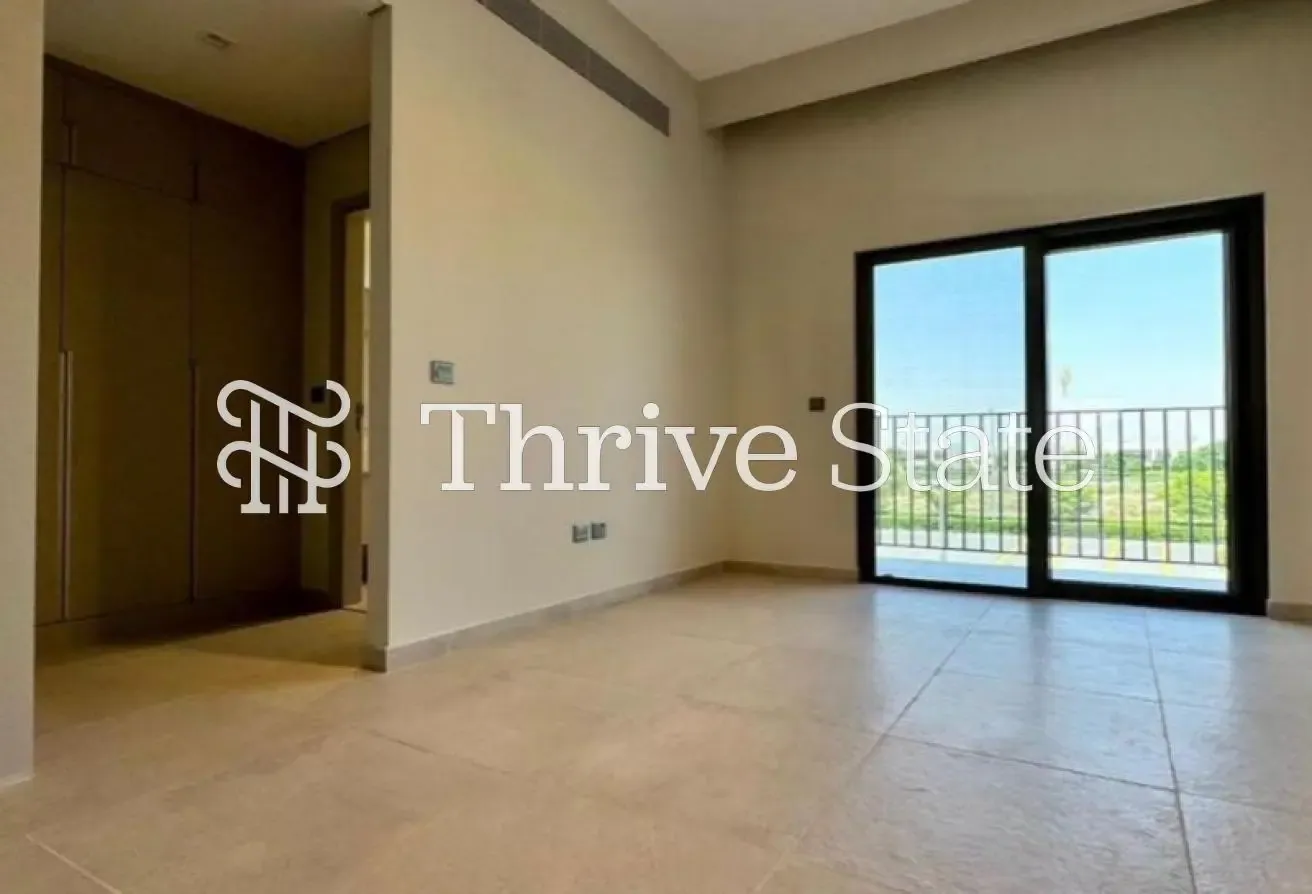SINGLE ROW | Largest Garden |  Near to Pool