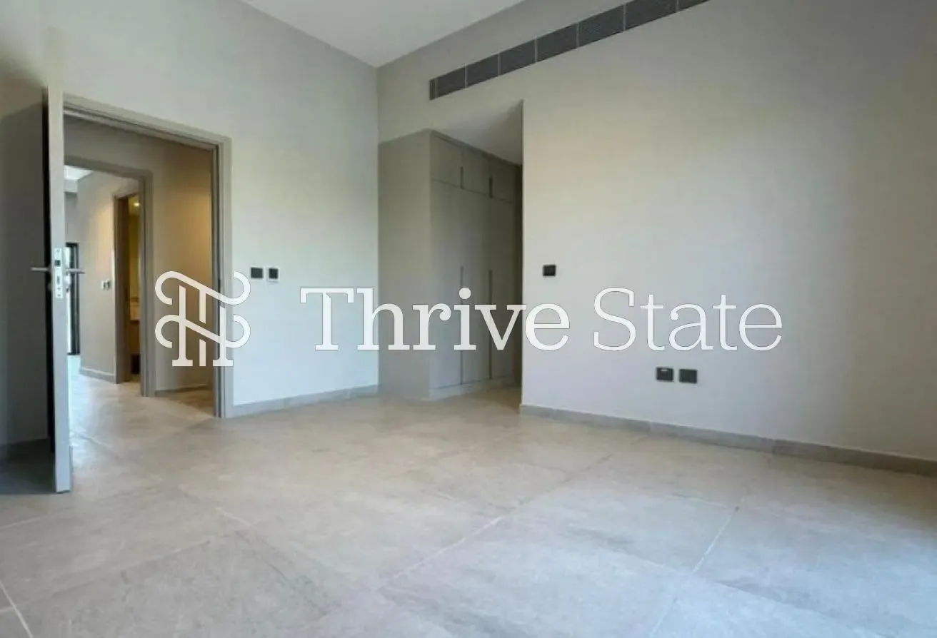 SINGLE ROW | Largest Garden |  Near to Pool