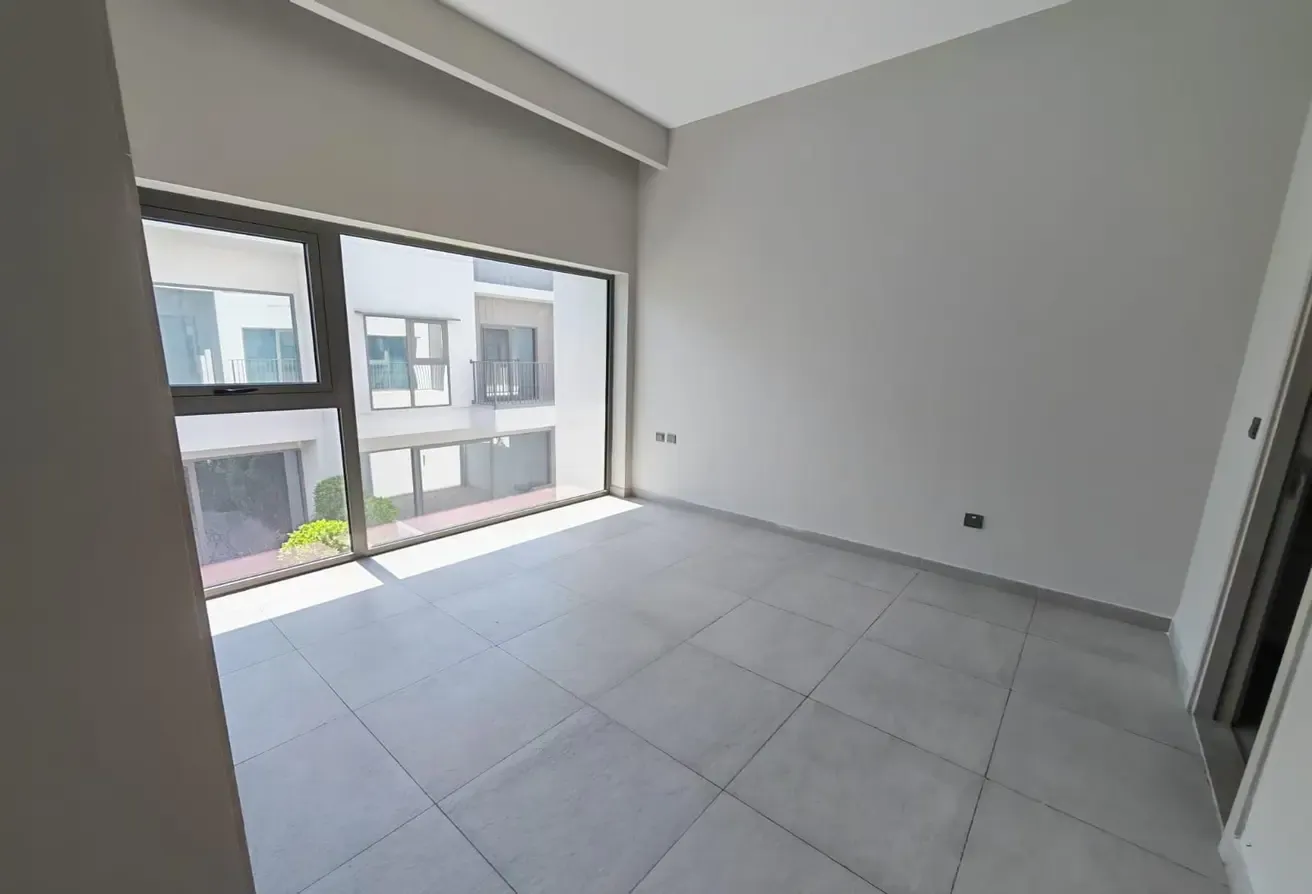 Ready To Move | 4BR + Maid's | Luxury Living