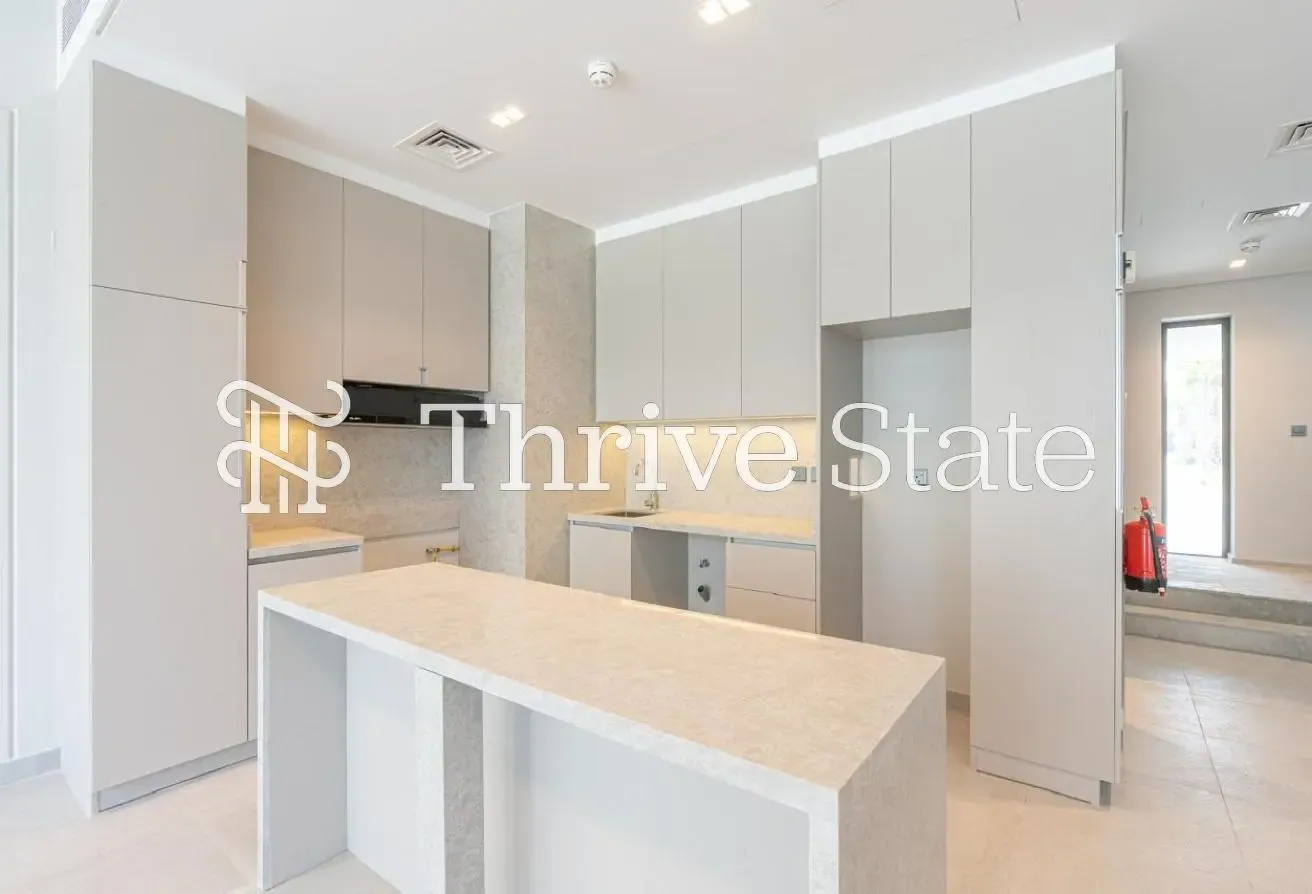 Modern 2 Bed + Maid | Near Amenities