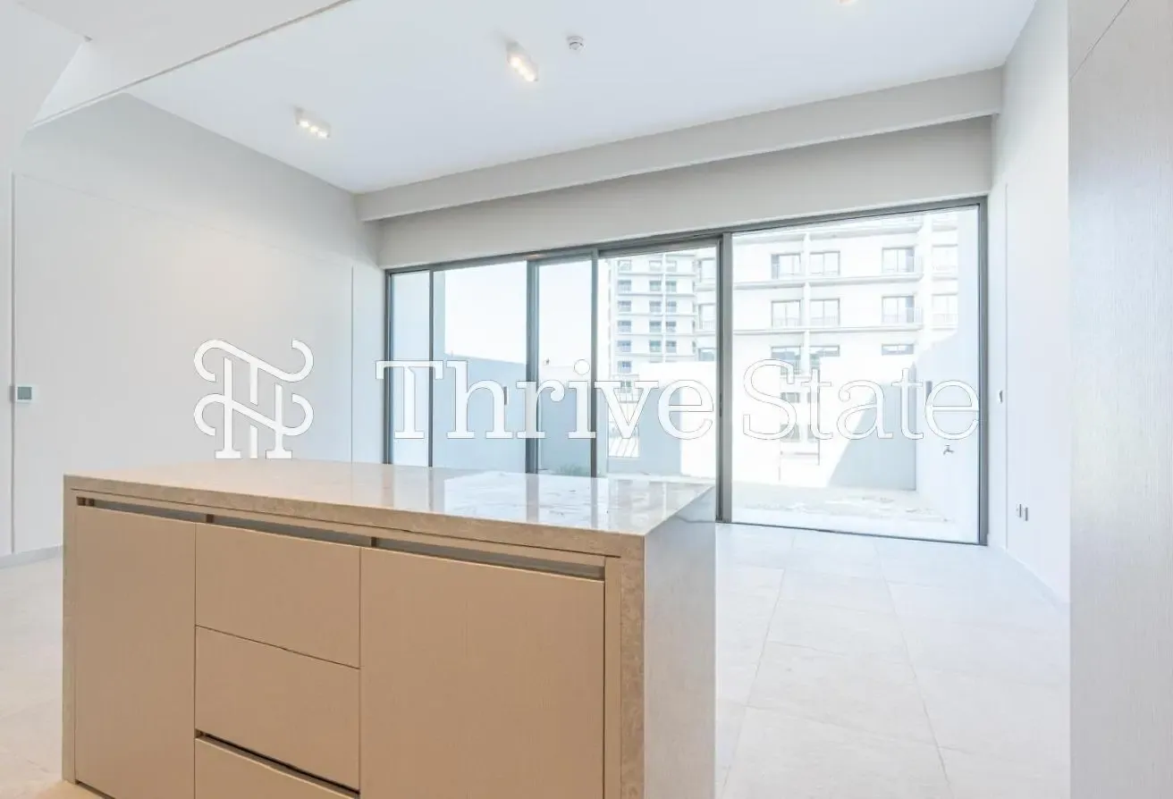 Modern 2 Bed + Maid | Near Amenities