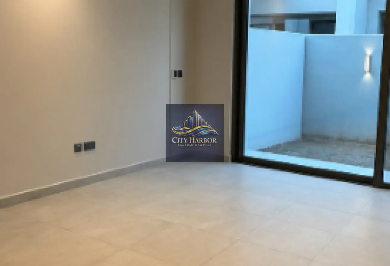 BEAUTIFUL 2BR VILLA IN MAG EYE, MBR CITY
