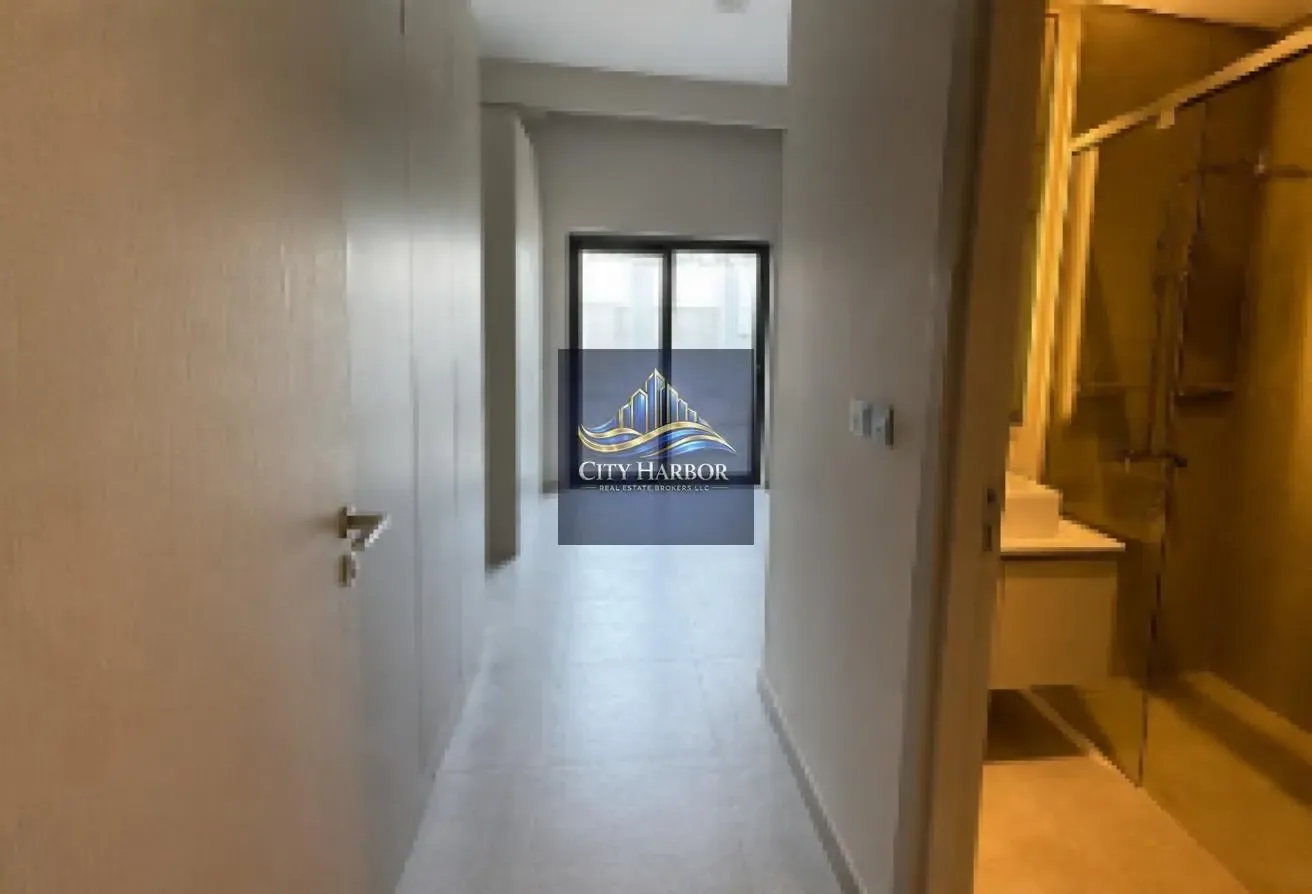 BEAUTIFUL 2BR VILLA IN MAG EYE, MBR CITY