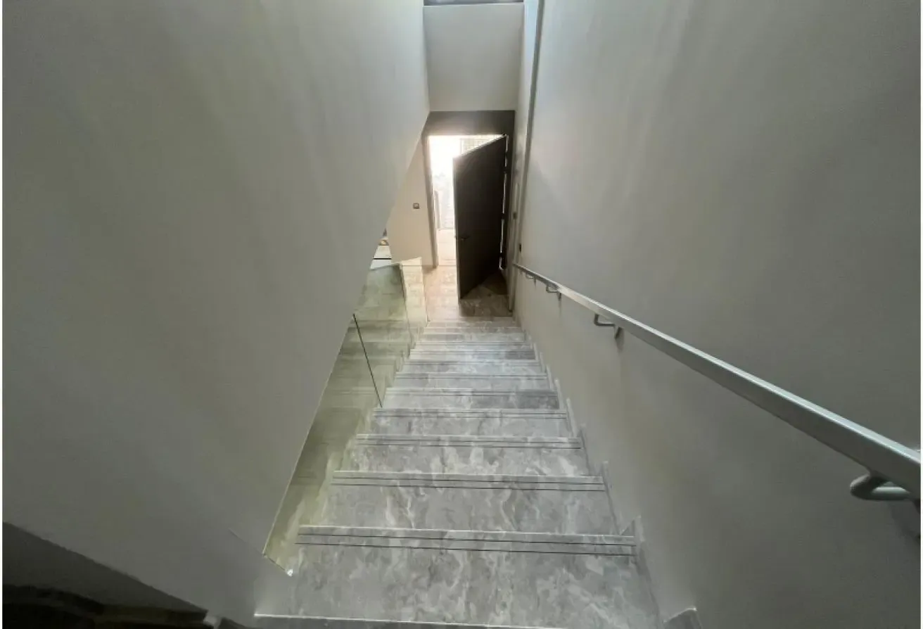 2 BEDROOM PLUS MAID ROOM GOOD LOCATION