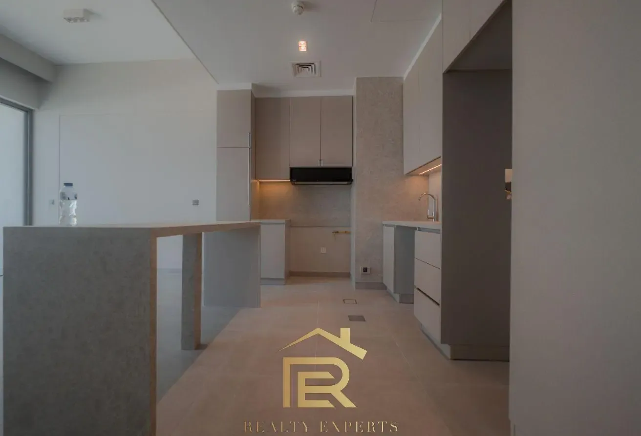 Single row | 2BR town house | Sky line view