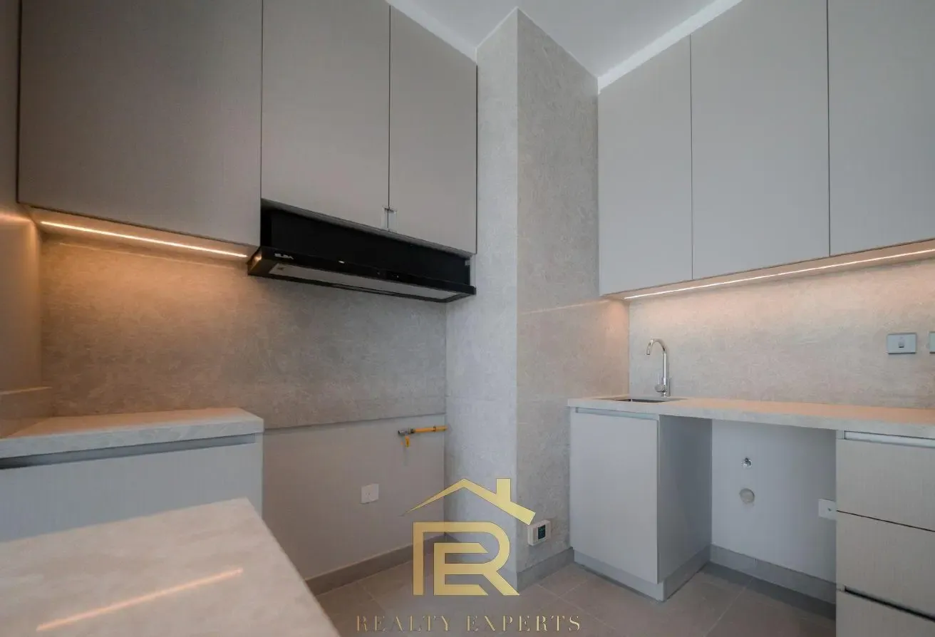 Single row | 2BR town house | Sky line view
