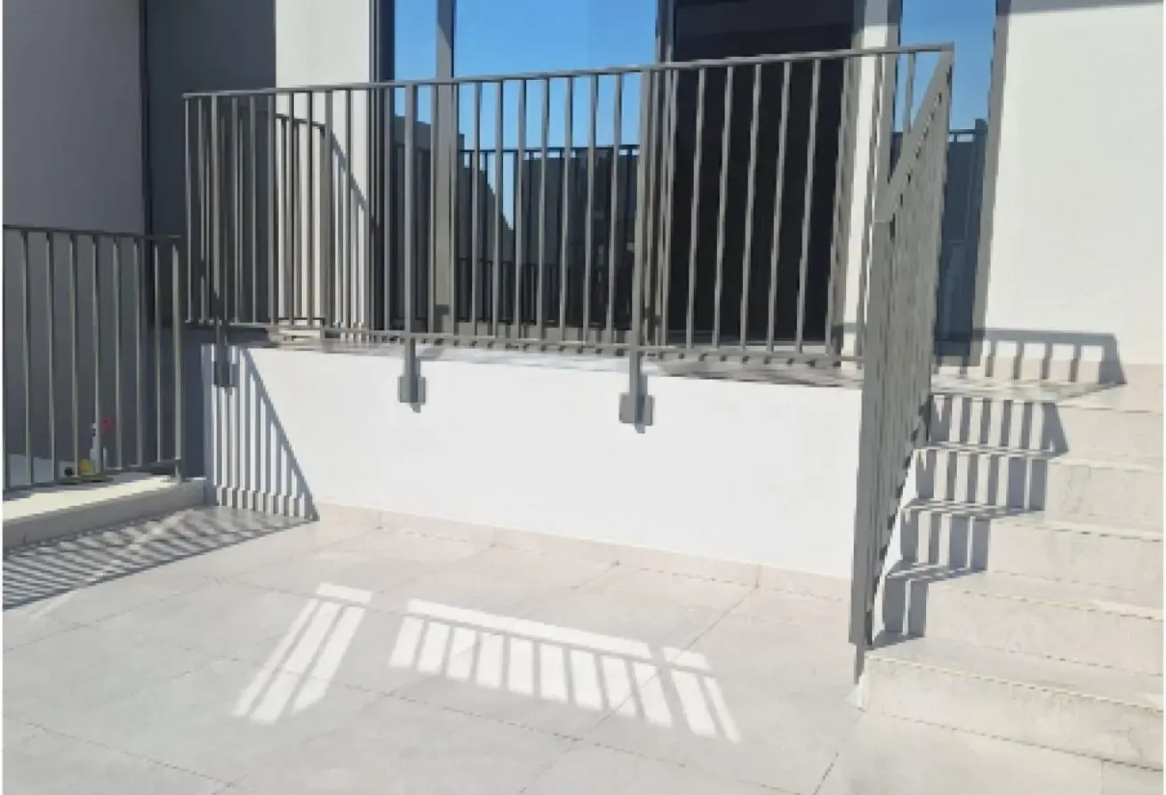 3 BEDROOM PLUA MAID ROOM FOR RENT GOOD LOCATION