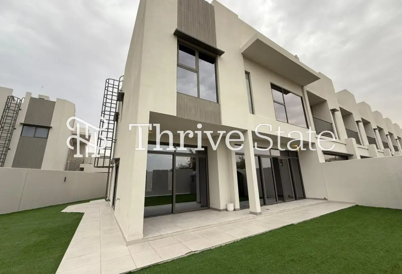 Extended Living Area | Largest Layout | Corner