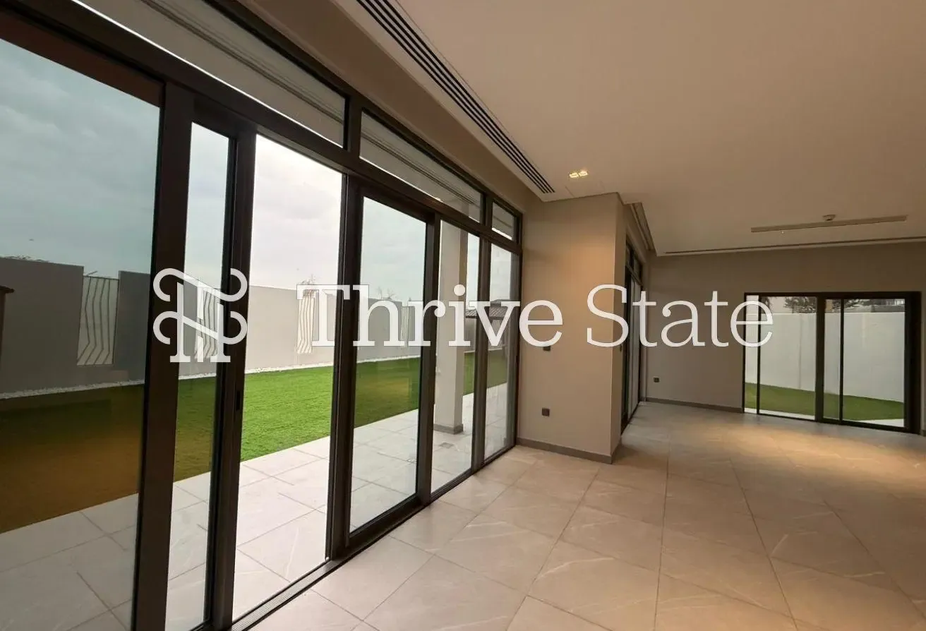 Extended Living Area | Largest Layout | Corner