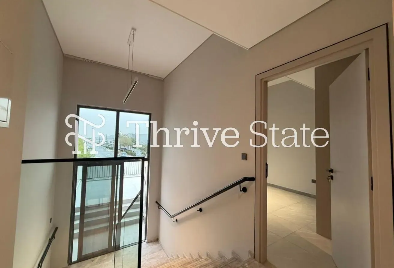 Extended Living Area | Largest Layout | Corner