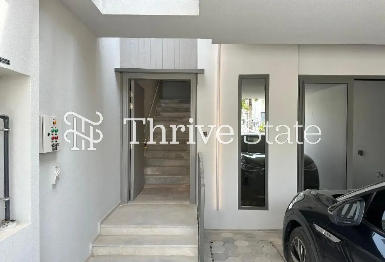 Luxury Furnished| Near Ameneties| w/ Tesla Charger