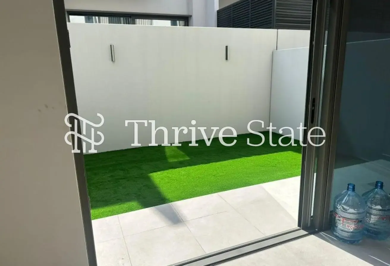 Luxury Furnished| Near Ameneties| w/ Tesla Charger
