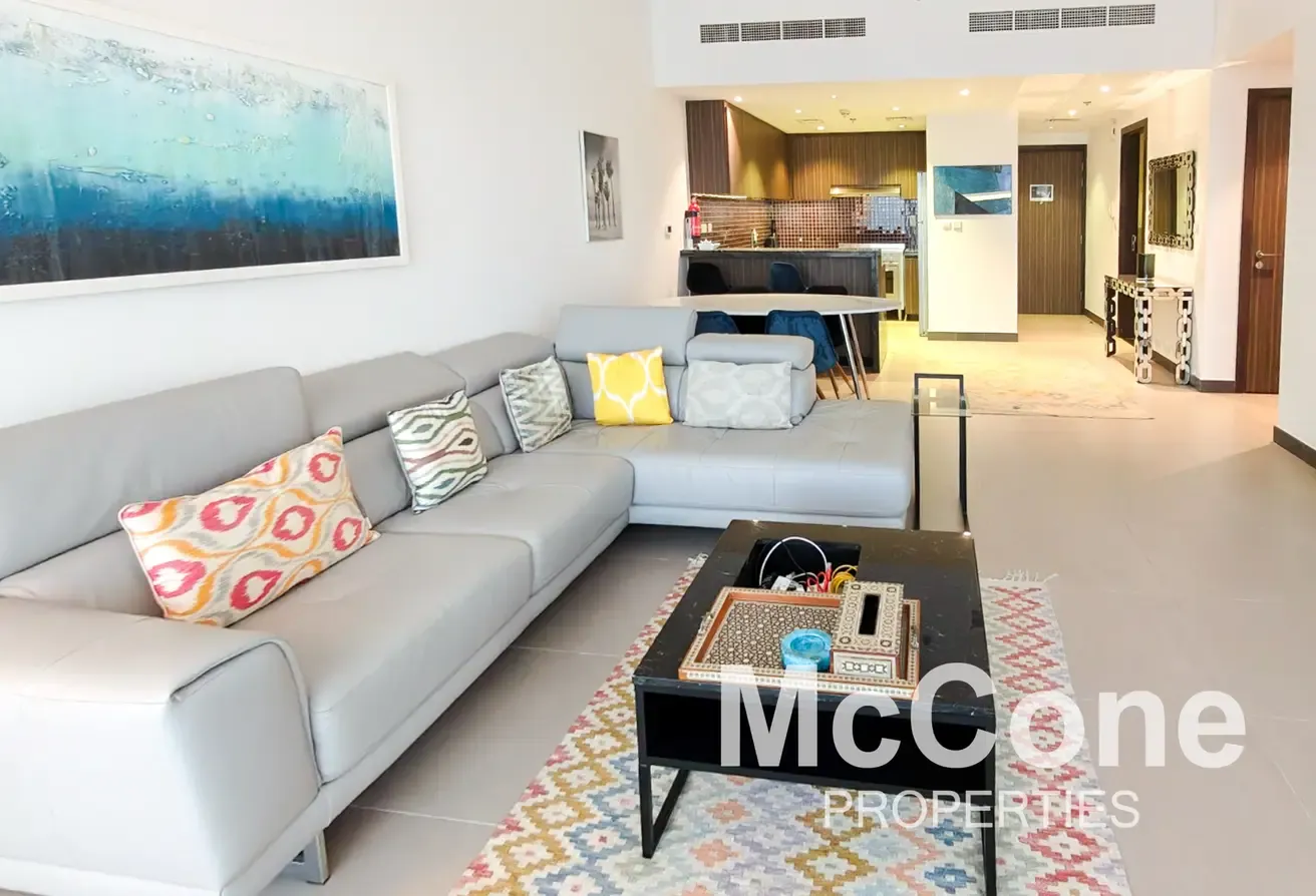 Golf View | Fully Furnished | Well Maintained