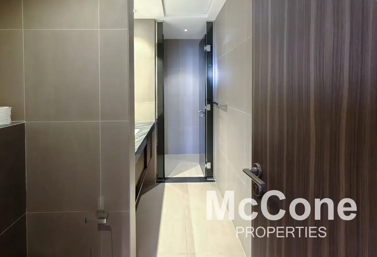 Golf View | Fully Furnished | Well Maintained