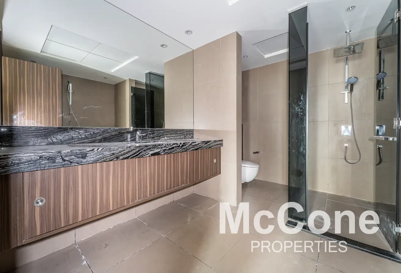 Big +Study | White Goods Included | Close to Metro