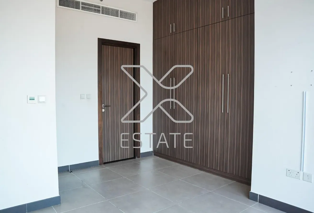 Bright and Spacious Apt | Near Metro | Vacant Now