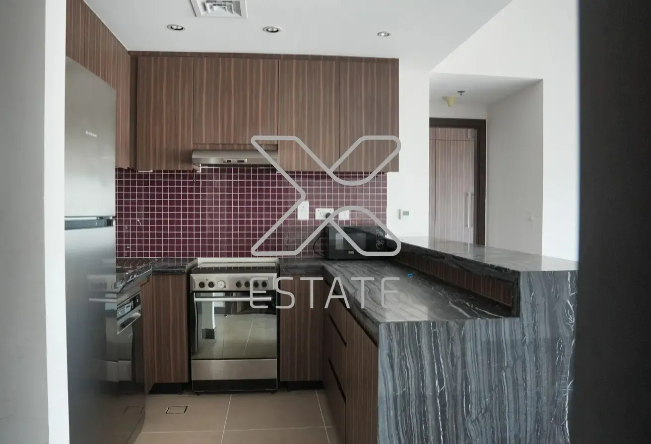 Bright and Spacious Apt | Near Metro | Vacant Now
